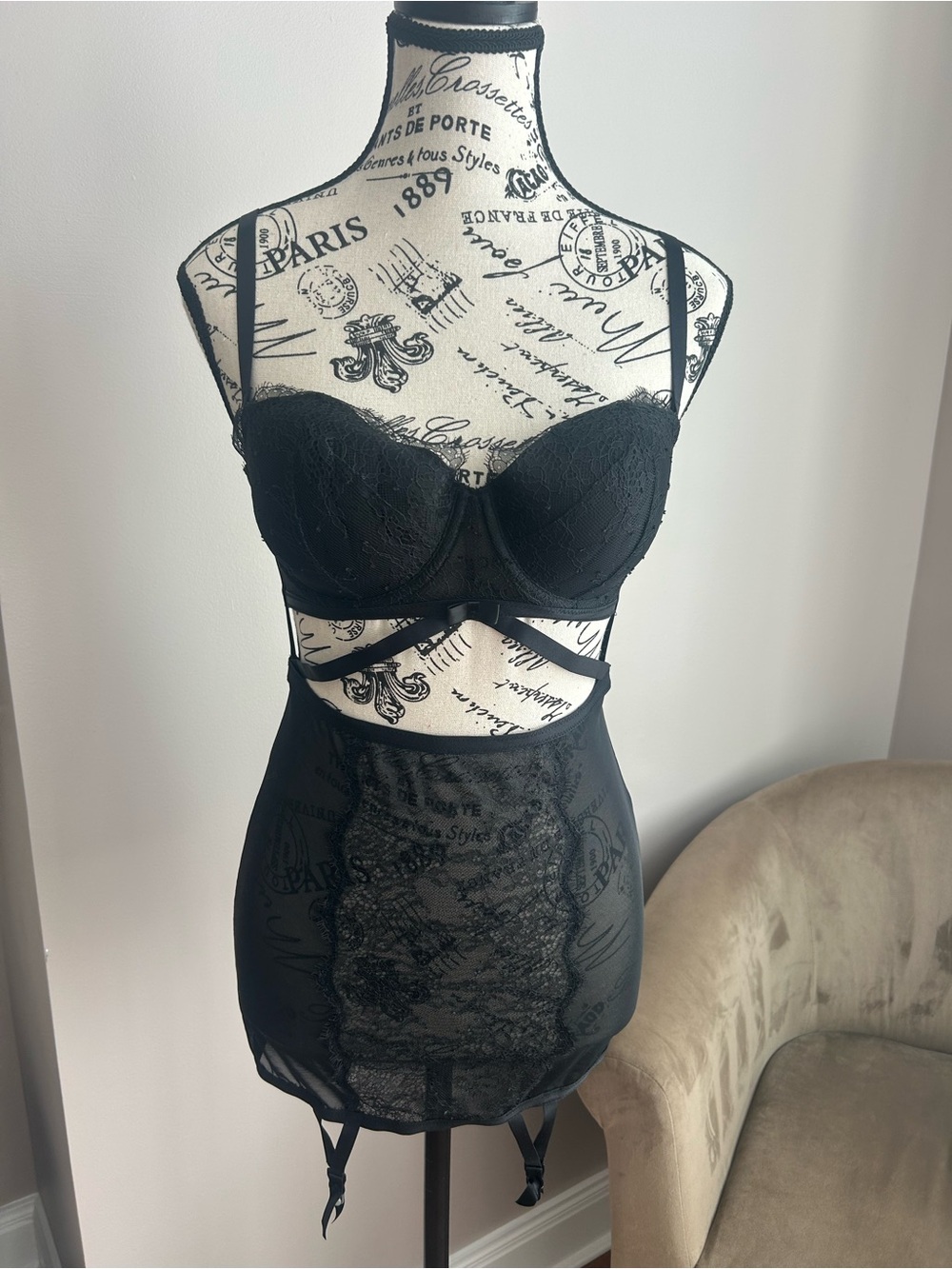 NWT Victoria’s Secret Black Lace One-Piece Garter Teddy 34C